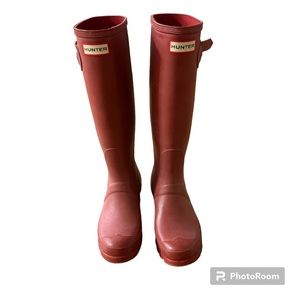 Hunter Matte Red Wellington Boots size 7 in excellent used condition